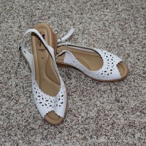 Spring Step White Wedge Sandle Wedge SZ 41/11